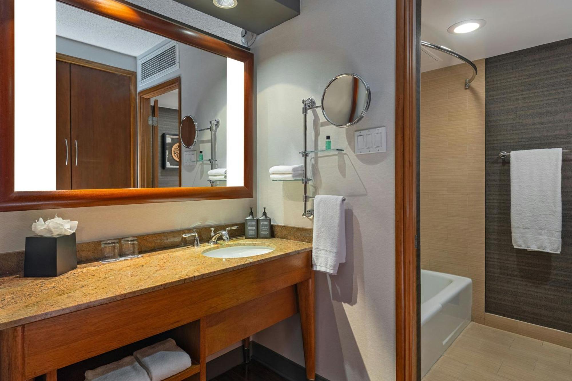 Sheraton Albuquerque Airport Hotel Eksteriør billede